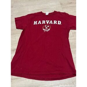 Harvard University Crimson Boston NCAA Mens Size Medium Gildan Heavy T Shirt